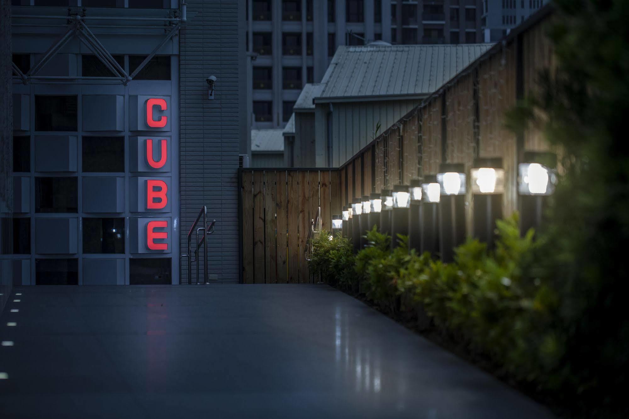 Hotel Cube Taichung Exterior foto
